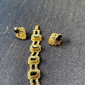 sterling onyx and marcasite bracelet and earring set